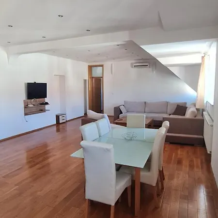 Apartment Theater *